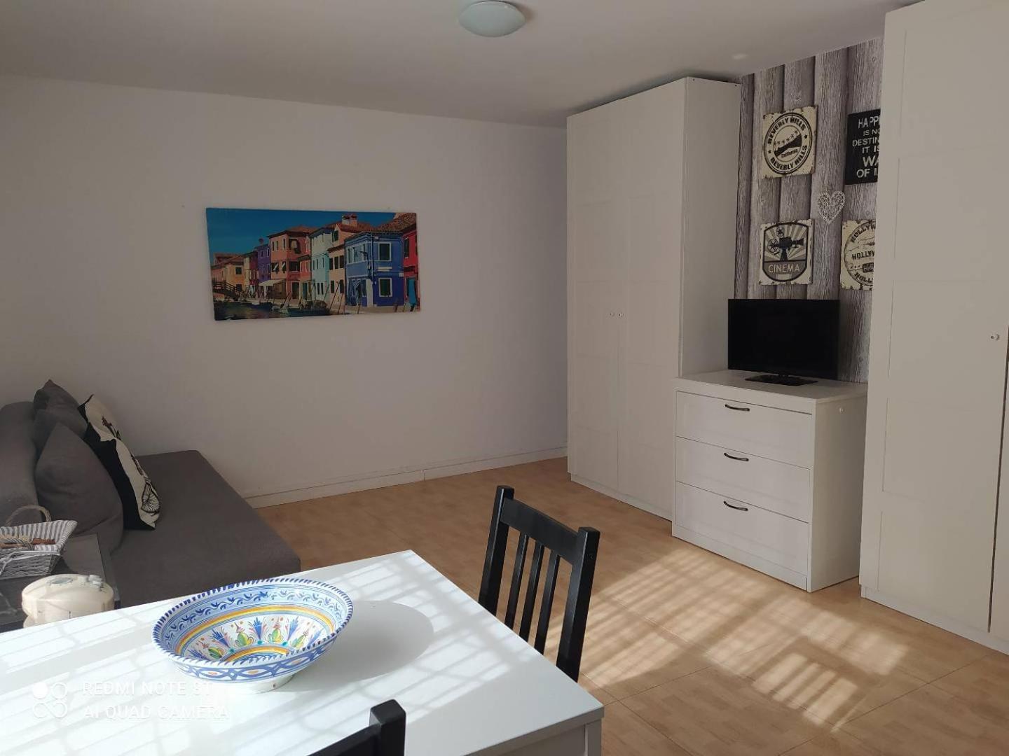 Apartamentos Jerezanos เฮเรซ เด ลาฟรอนเตรา ภายนอก รูปภาพ