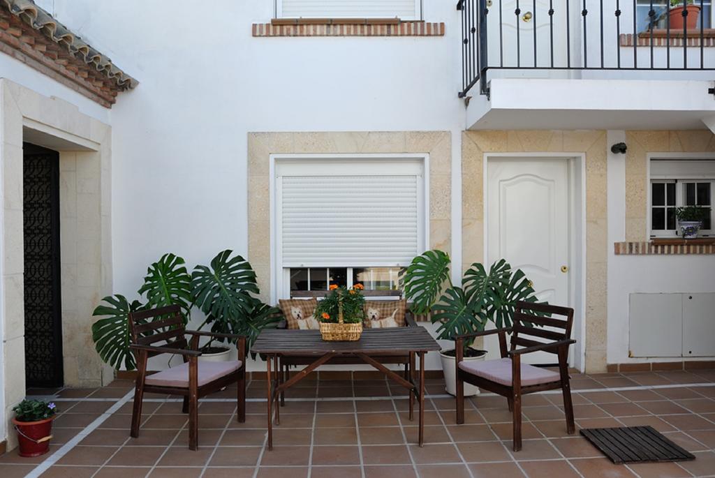 Apartamentos Jerezanos เฮเรซ เด ลาฟรอนเตรา ภายนอก รูปภาพ